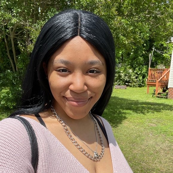 Meet your Posher, Cheyenne - Picture 3 of 5